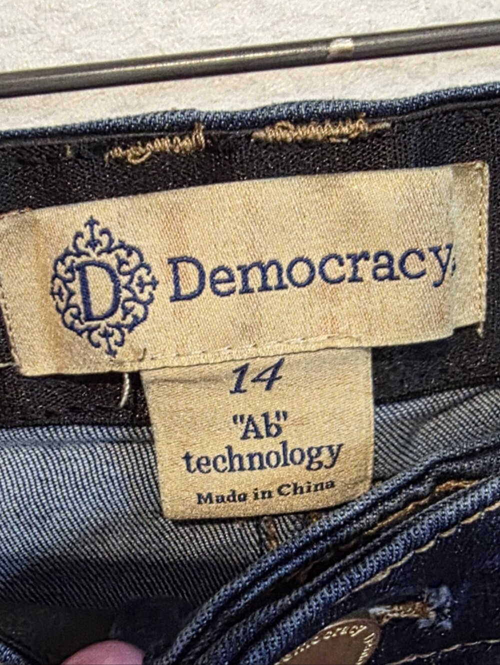Democracy Ab Technology High Rise Bootcut Flare Jeans Stretch Size 14 - Picture 3 of 6